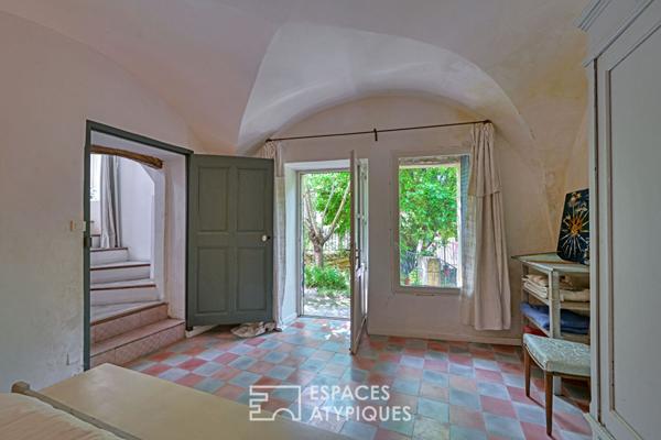 Maison de village à l’esprit bohème, avec piscine