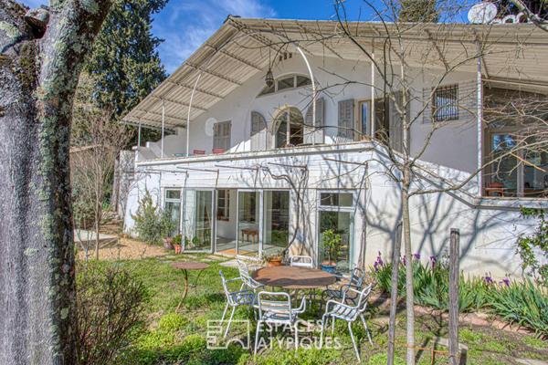 Invitation au voyage à Villeneuve Les Avignon