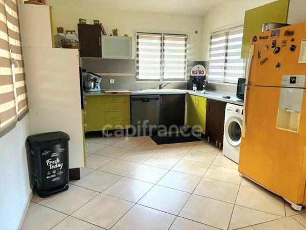 Villa avec piscine à vendre 7 pièces LECCI (20)