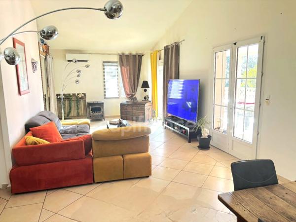 Villa avec piscine à vendre 7 pièces LECCI (20)