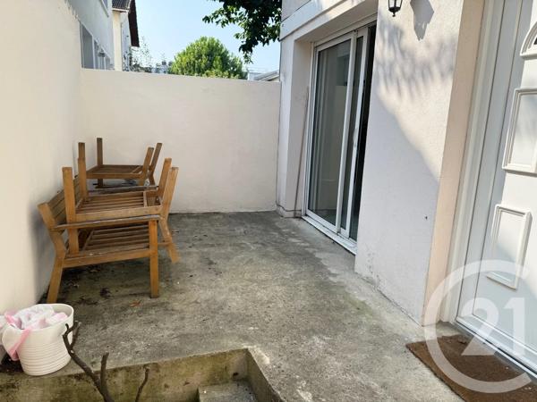 Maison à vendre  4 pièces - 73,90 m 2   BEZONS  - 95