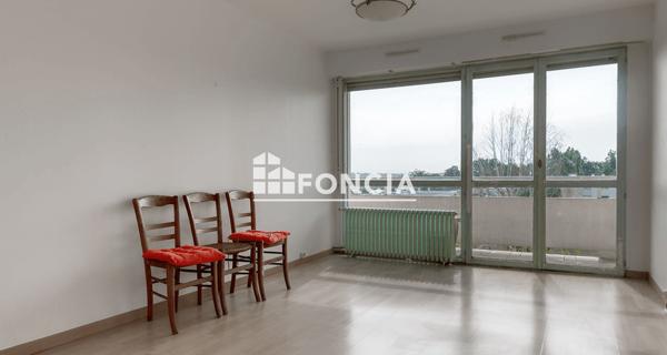 À vendre Appartement 3 pièces 62 m² - ÉVry-courcouronnes 91000