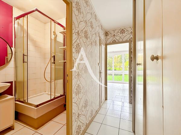 Appartement Fontenay Le Fleury 1 pièce(s) 26.73 m2