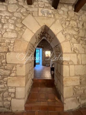 Propriete à vendre 50 pièces proche de TOURS (37)