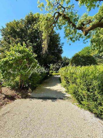 Propriete à vendre 50 pièces proche de TOURS (37)