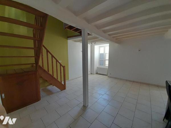 Maison de bourg à GREZ-EN-BOUERE