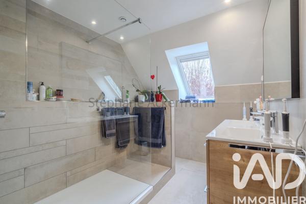 Maison à vendre 8 pièces 133 m² Montévrain