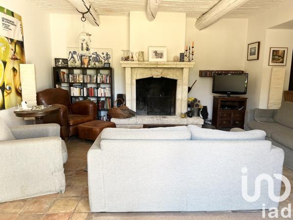 Maison à vendre 6 pièces 227 m² Pélissanne