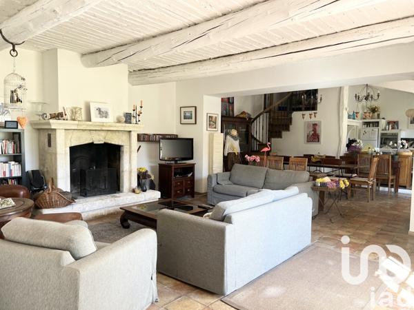 Maison à vendre 6 pièces 227 m² Pélissanne