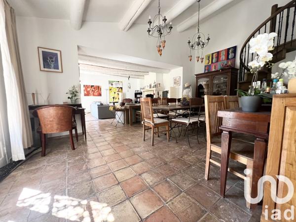 Maison à vendre 6 pièces 227 m² Pélissanne