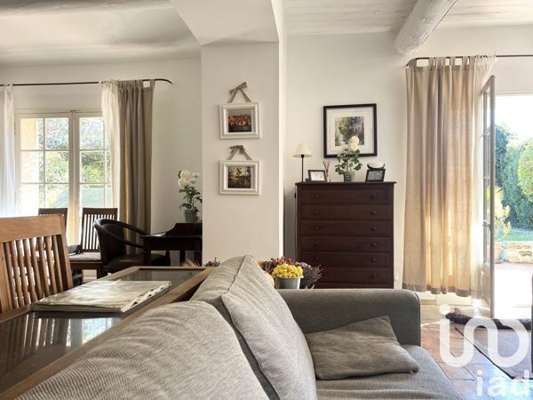 Maison à vendre 6 pièces 227 m² Pélissanne