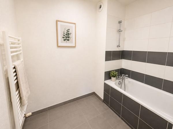31300 TOULOUSE : Appartement T3 65m² + 2 terrasses + parking en sous-sol