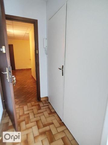 Appartement à louer    2 pièces • 42 m2    Montluçon