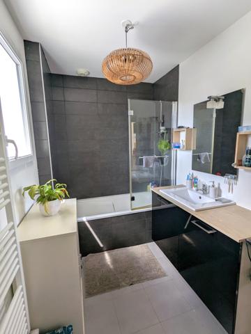 Gévezé (35850) Maison plein centre Gevezé