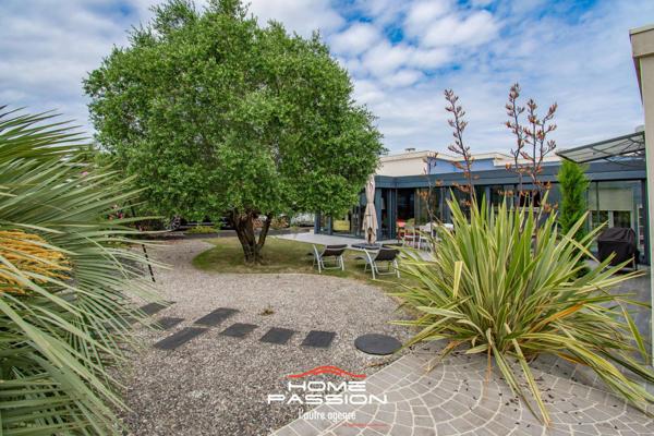 SAUJON  Quartier résidentiel, à 900 m du centre-ville