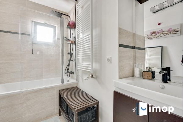 3 PIECES LUMINEUX AVEC TERRASSE ET BALCON