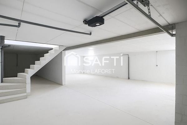 Maison neuve T4 de 105 m² à Fitou sur un terrain de 508 m² avec un grand sous-sol et vue sur l'étang