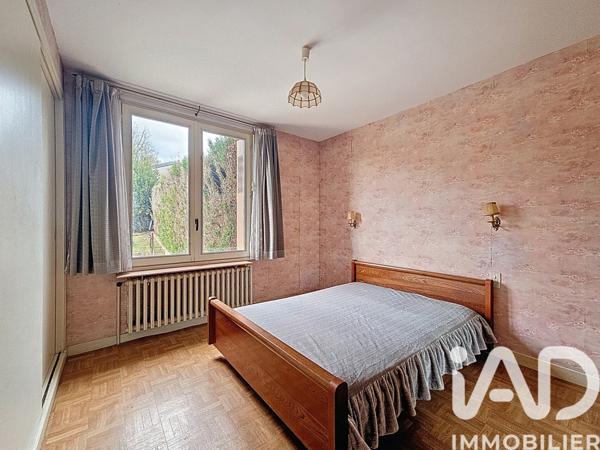 Maison à vendre 7 pièces 136 m² Saint-Julien-du-Sault