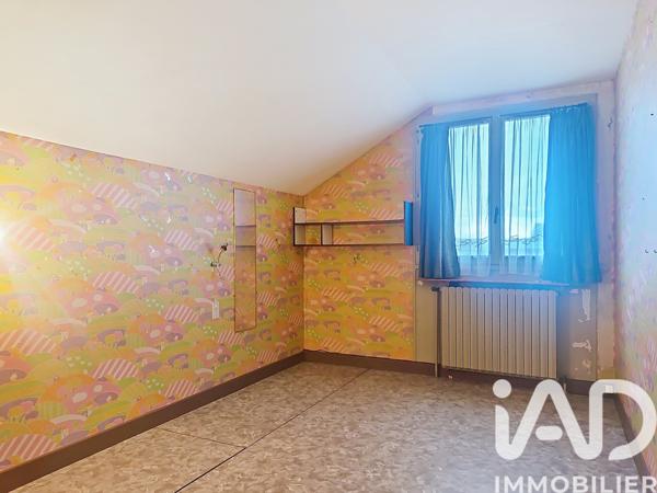 Maison à vendre 7 pièces 136 m² Saint-Julien-du-Sault