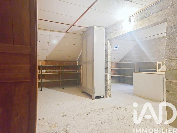 Maison à vendre 7 pièces 136 m² Saint-Julien-du-Sault