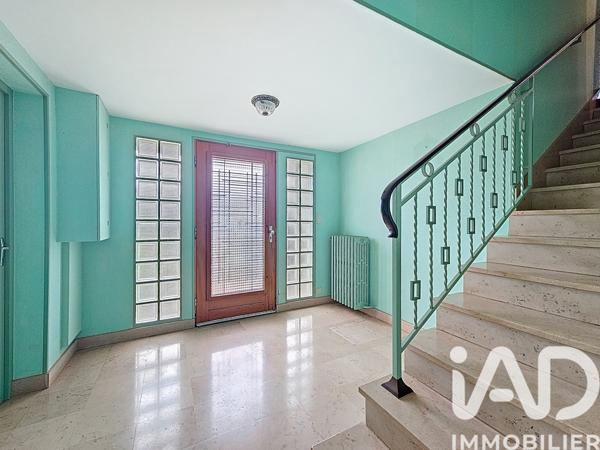 Maison à vendre 7 pièces 136 m² Saint-Julien-du-Sault