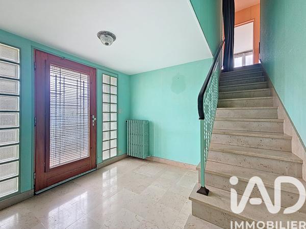 Maison à vendre 7 pièces 136 m² Saint-Julien-du-Sault