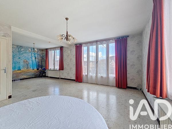 Maison à vendre 7 pièces 136 m² Saint-Julien-du-Sault