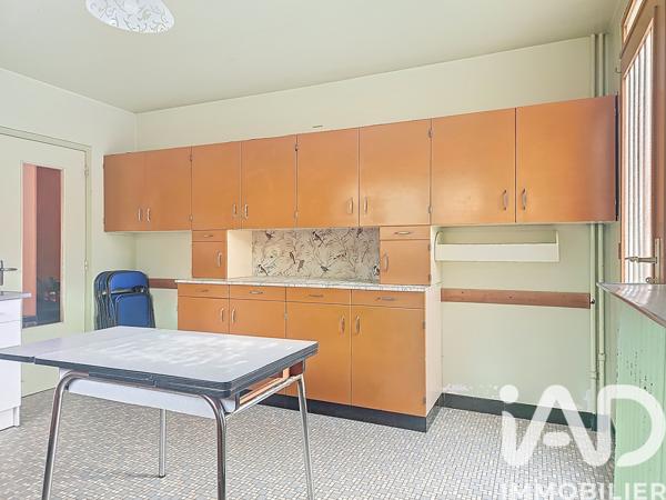 Maison à vendre 7 pièces 136 m² Saint-Julien-du-Sault