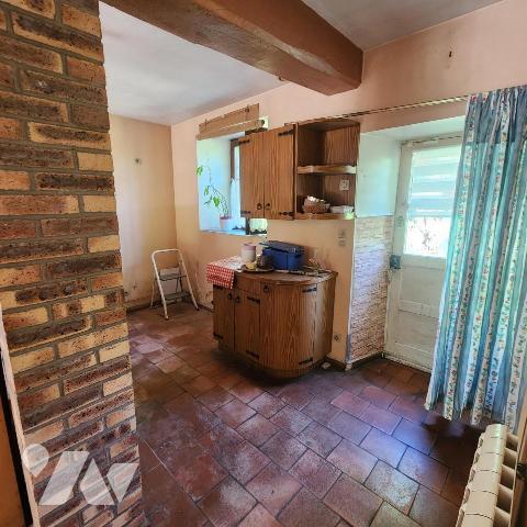  Maison de caractère sur grand terrain à CHERRE- Potentiel exceptionnel