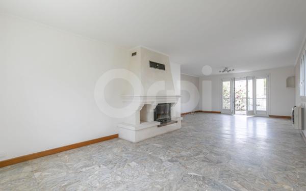 Maison à vendre    7 pièces •  Pontault-Combault