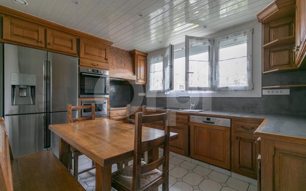 Maison à vendre    7 pièces •  Pontault-Combault