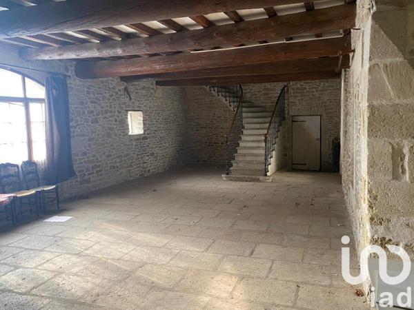 Maison 10 pièces de 370 m² à Bernis (30620)