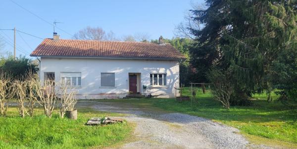 Maison à vendre    9 pièces •  Josse