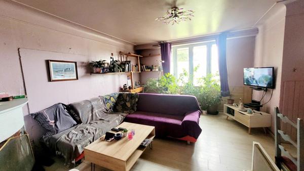 Maison à vendre    9 pièces •  Josse