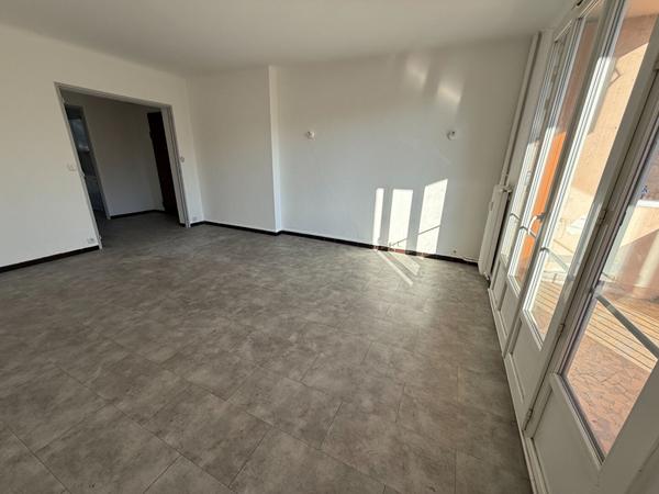 Appartement Nimes 3 pièce(s) 80.24 m2