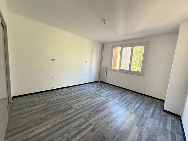 Appartement Nimes 3 pièce(s) 80.24 m2