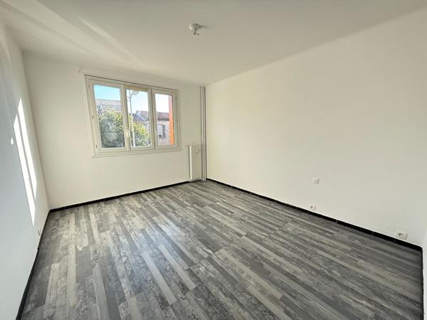 Appartement Nimes 3 pièce(s) 80.24 m2