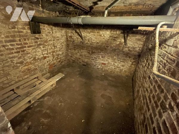 Maison avec cour et garage