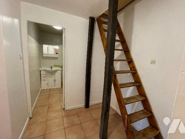 Maison avec cour et garage