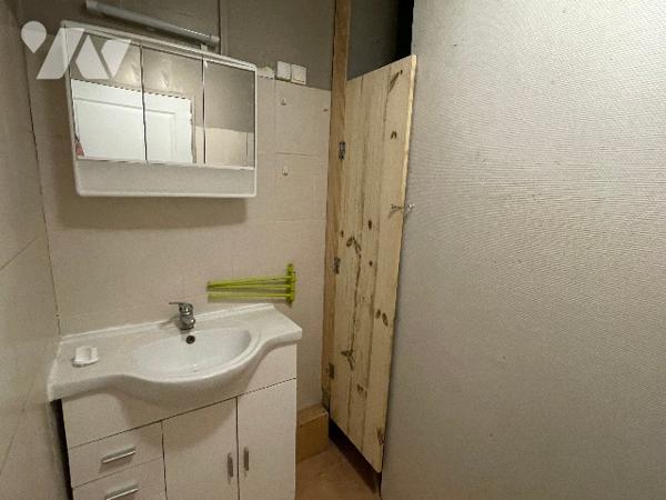 Maison avec cour et garage