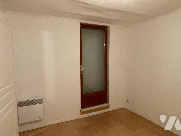 Maison avec cour et garage