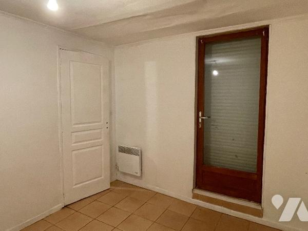 Maison avec cour et garage