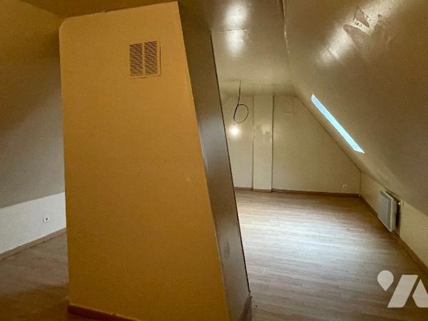 Maison avec cour et garage