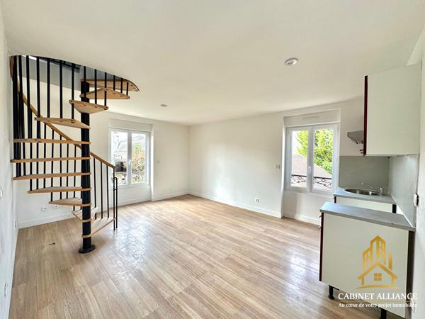 Immeuble à vendre à Cesson - Réf. 223 - 6 pièces, 4 chambres