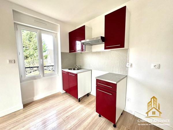 Immeuble à vendre à Cesson - Réf. 223 - 6 pièces, 4 chambres