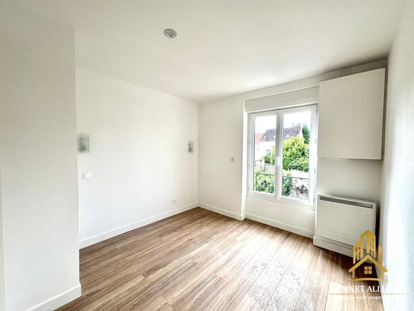 Immeuble à vendre à Cesson - Réf. 223 - 6 pièces, 4 chambres