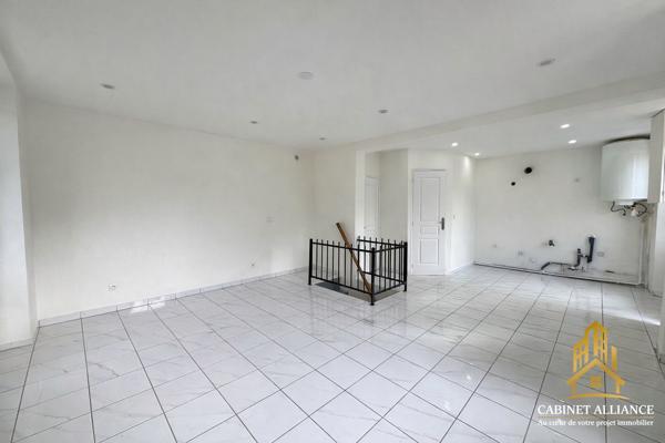 Immeuble à vendre à Cesson - Réf. 223 - 6 pièces, 4 chambres