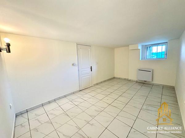 Immeuble à vendre à Cesson - Réf. 223 - 6 pièces, 4 chambres