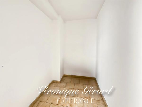 A vendre Local/Bureau de 64 M², proche Gare et Centre Ville de Libourne