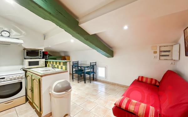 Immeuble à vendre    23 pièces • 482 m2 Draguignan